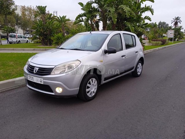 Voiture Dacia Sandero 2010 à Tétouan Diesel - 6 chevaux