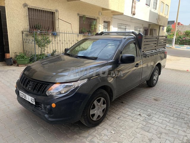 Mitsubishi l200 avito