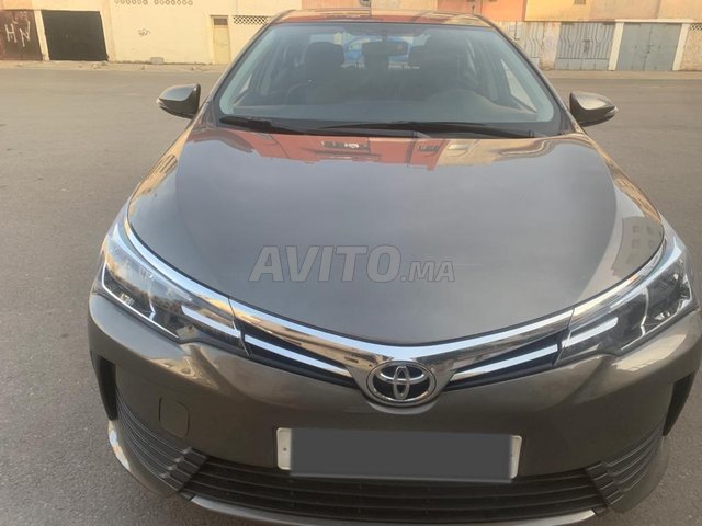 Voiture Toyota Corolla 2017 à Rabat Diesel - 7 chevaux