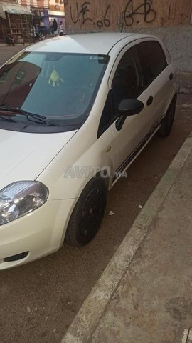 Voiture Fiat Punto 2012 à Casablanca Diesel - 6 chevaux