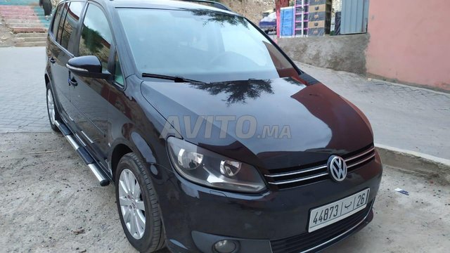 Voiture Volkswagen Touran 2017 à Marrakech Diesel - 6 chevaux