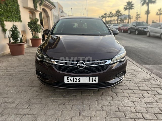 Voiture Opel Astra 2020 à Rabat  Diesel  - 6 chevaux