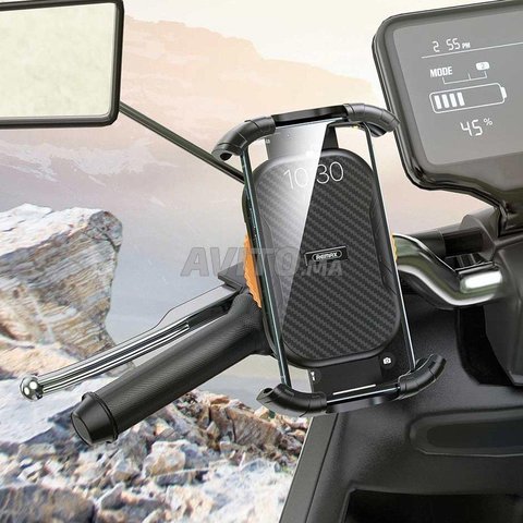 Remax Support smartphone pour moto velo a Serrure  - 8