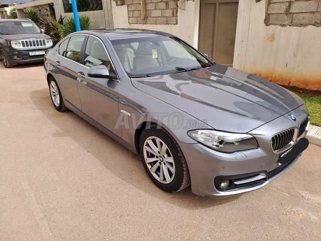 Voiture BMW Serie 5 2017 à Casablanca Diesel - 8 chevaux