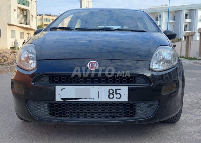 Voiture Fiat Punto 2017 à El Jadida Diesel - 5 chevaux