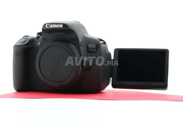 Appareil photo Canon EOS 700D (Boitier nu) - 2