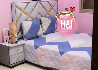 Chambres à coucher prêtes à être livrées pour deux personnes