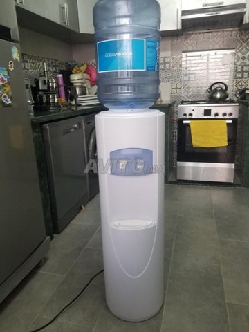 Distributeur d'eau froide et ambiante  - 1