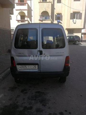 Voiture Peugeot Partner 2006 à Essaouira Diesel - 7 chevaux