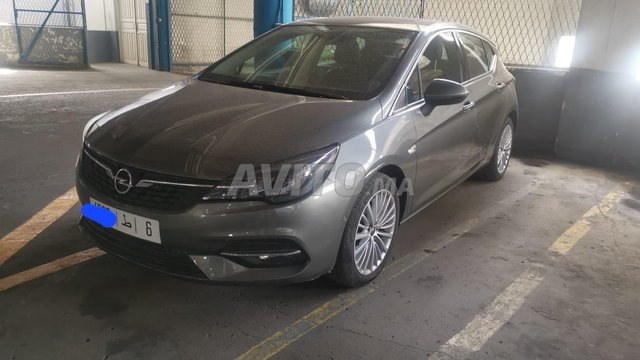 Voiture Opel Astra 2021 à Casablanca Diesel - 6 chevaux