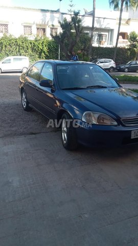 Voiture Honda Civic 1999 à Casablanca Essence - 9 chevaux