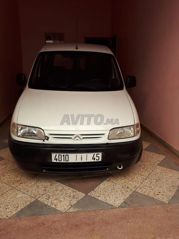 Voiture Citroen Berlingo 2001 à Al Aaroui  Diesel  - 7 chevaux