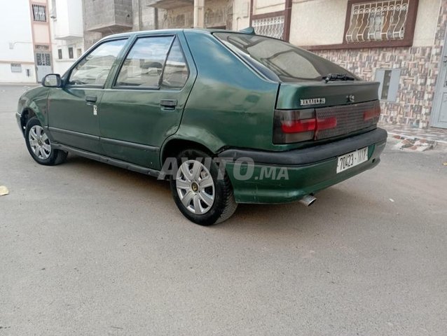 Voiture Renault R19 1989 à Agadir Essence - 8 chevaux