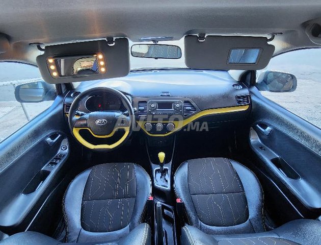 Voiture Kia Picanto 2017 à Kénitra Essence - 6 chevaux
