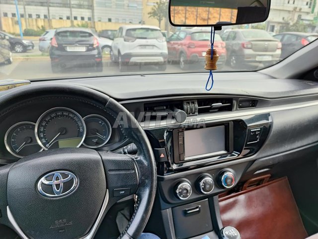 Voiture Toyota Corolla 2015 à Casablanca Diesel - 5 chevaux