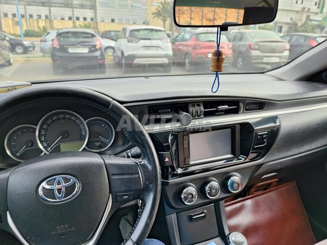 Voiture Toyota Corolla 2015 à Casablanca  Diesel  - 5 chevaux