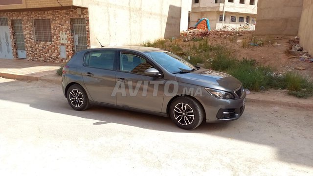 Voiture Peugeot 308 2021 à Berkane Diesel - 6 chevaux