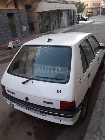 Voiture Peugeot 205 1990 à Khouribga Diesel - 7 chevaux