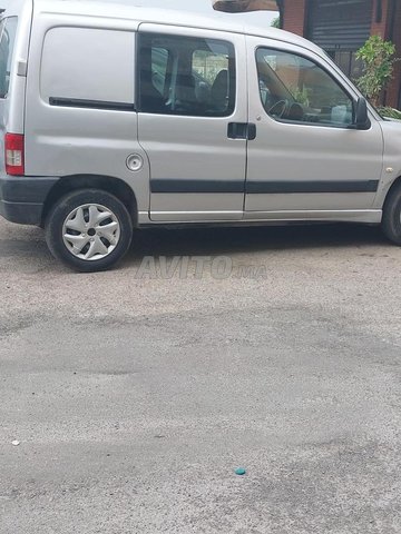 Voiture Peugeot Partner 2004 à Casablanca Diesel - 7 chevaux
