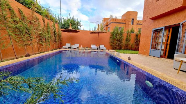 Villa meublée 320m² en Vente à Marrakech Tamansourt