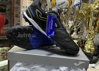 Chaussure de Football JOMA en cuir synthétique
