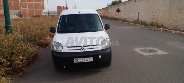 Voiture Peugeot Partner 2010 à Meknès Diesel - 7 chevaux