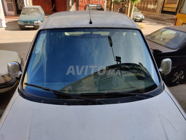 Voiture Peugeot Partner 2001 à Salé Diesel - 6 chevaux