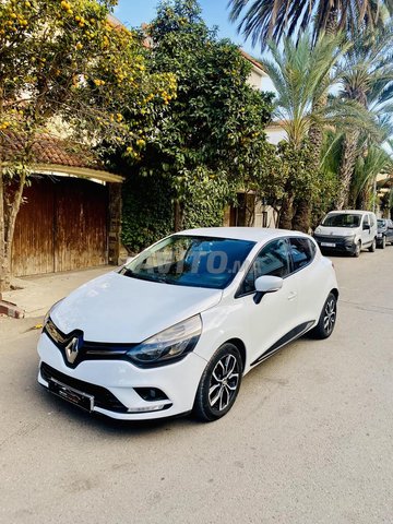 Voiture Renault Clio 2018 à Casablanca Diesel - 6 chevaux