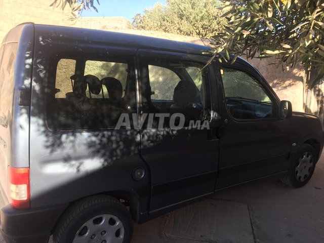 Voiture Peugeot Partner 2010 à Marrakech Diesel - 7 chevaux