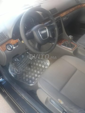 Voiture Audi A4 2004 à Guelmim Diesel - 8 chevaux