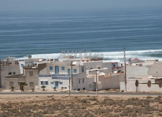 Terrain titré 73000 m2 projet touristique plage Aglou