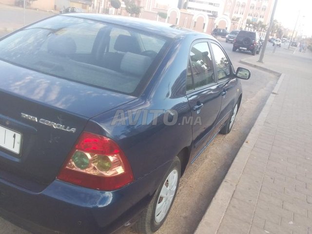 Voiture Toyota Corolla 2005 à Laâyoune Essence - 7 chevaux
