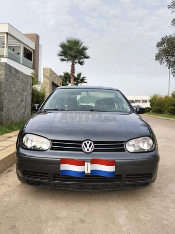 Voiture Volkswagen GOLF 4 2003 à Kénitra Diesel - 8 chevaux