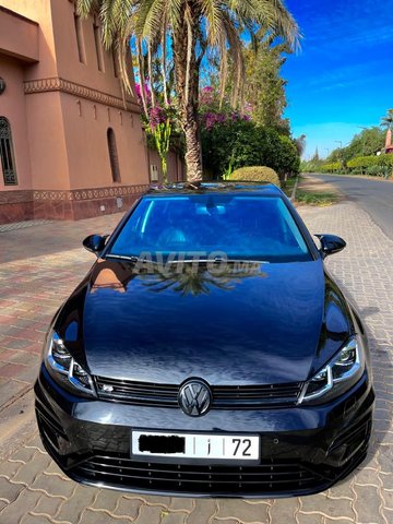 Voiture Volkswagen GOLF 7 2015 à Marrakech Diesel - 8 chevaux