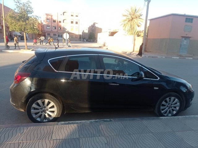 Voiture Opel Astra 2013 à Errachidia Diesel - 6 chevaux