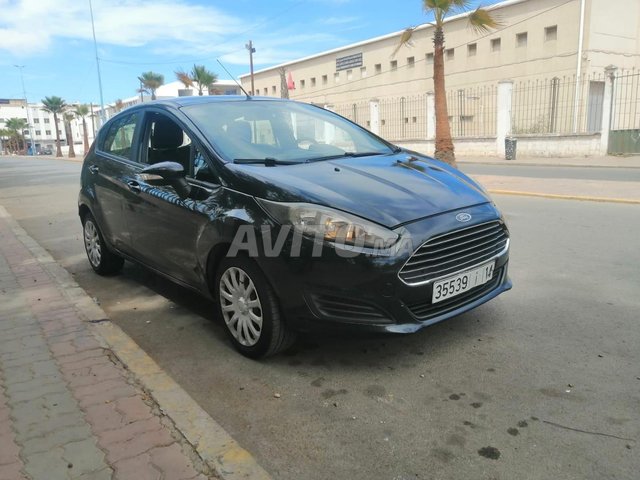 Voiture Ford Fiesta 2015 à Casablanca Diesel - 6 chevaux