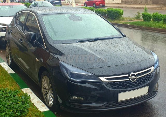 Voiture Opel Astra 2018 à Agadir Diesel - 6 chevaux
