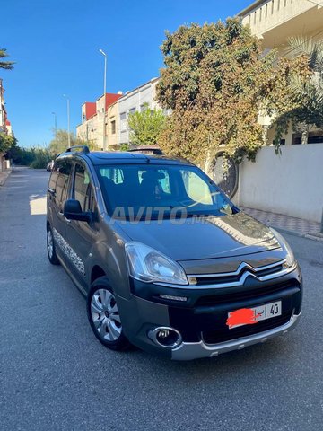 Voiture Citroen Berlingo 2013 à Ksar el-Kebir Diesel - 6 chevaux