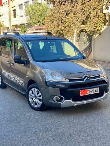 Voiture Citroen Berlingo 2013 à Ksar el-Kebir Diesel - 6 chevaux
