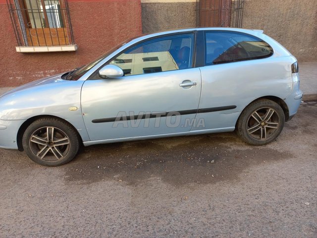 Voiture Seat Ibiza 2002 à Casablanca Diesel - 7 chevaux