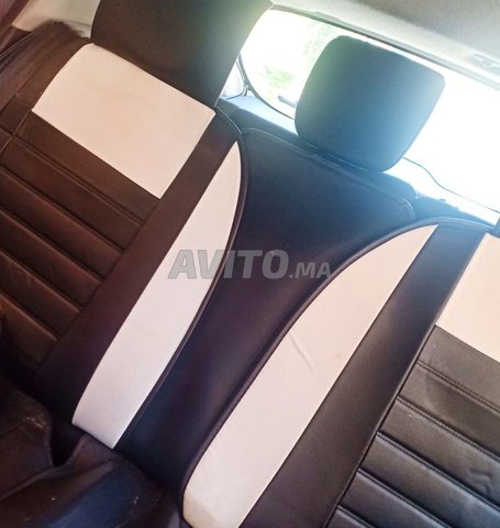 Voiture Renault Clio 2017 à Marrakech Diesel - 6 chevaux