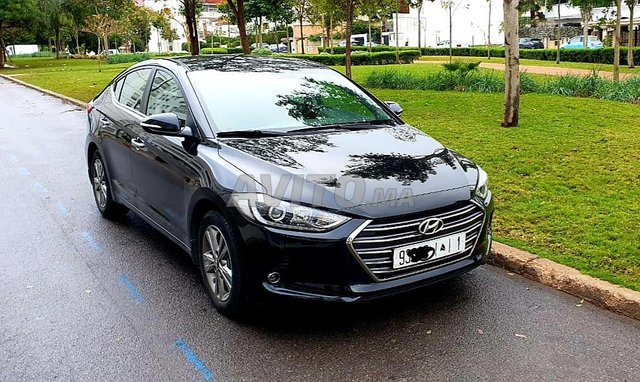Voiture Hyundai Elantra 2018 à Rabat Diesel - 6 chevaux