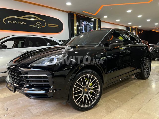 Voiture Porsche Cayenne_coupe 2022 à Casablanca Hybride - 17 chevaux