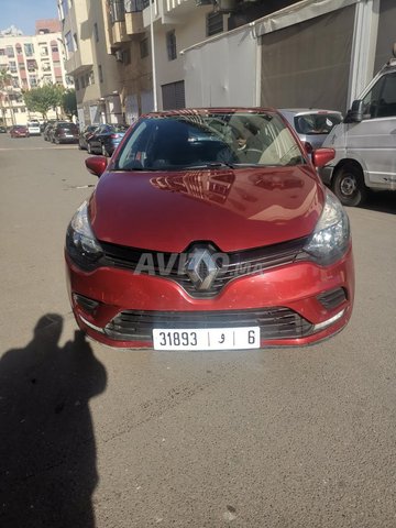 Voiture Renault Clio 2018 à Casablanca  Diesel  - 6 chevaux
