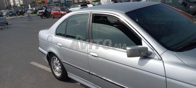 Voiture BMW Serie 5 2000 à Rabat Diesel - 10 chevaux