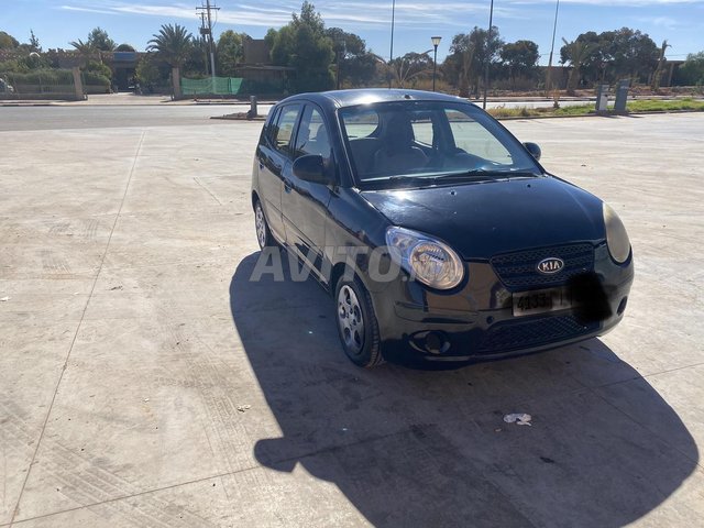 Voiture Kia Picanto 2011 à Meknès Essence - 6 chevaux