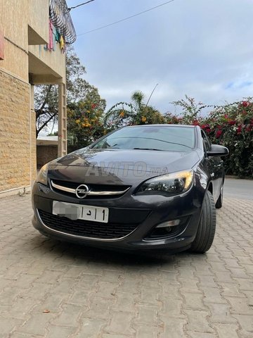 Voiture Opel Astra 2013 à Rabat Diesel - 7 chevaux