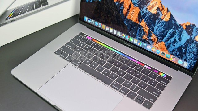MacBook pro 2019 15 pouce avec touch bar - 2