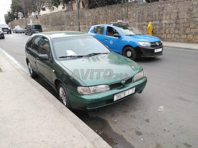 Voiture Nissan ALMERA 1996 à Rabat Diesel - 8 chevaux