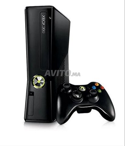 Xbox 360 250Go et  2 manettes et aussi Kinect - 2